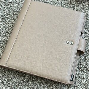 HP Classic Moterm Tan Leather Planner